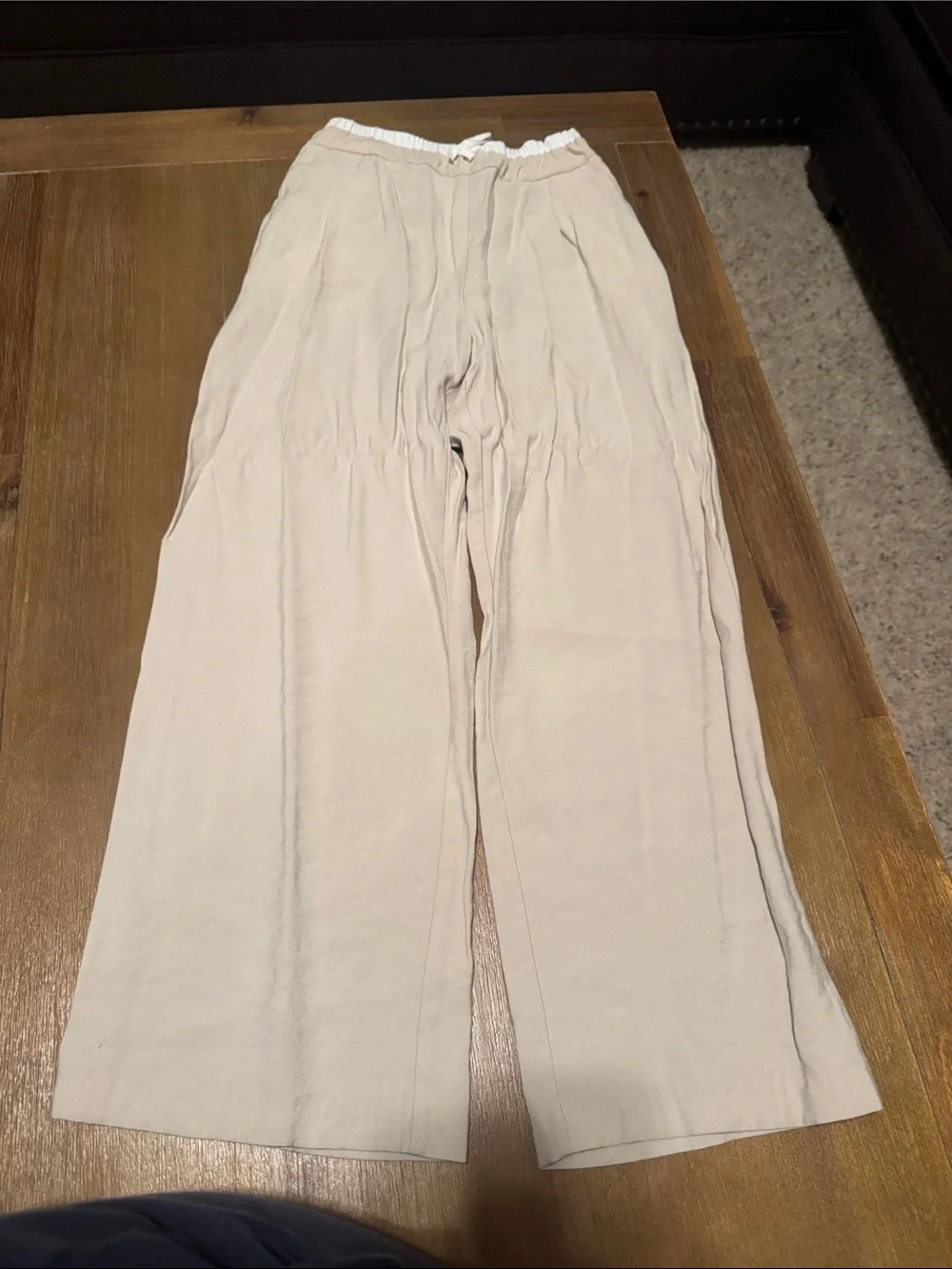 ZARA - NEVER WORN - Lightweight Wide-Leg Cream Pants. sz 8/9